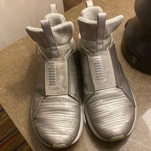 Puma Kylie Jenner slip on silver metallic sneakers shoes 6 36 kids 4